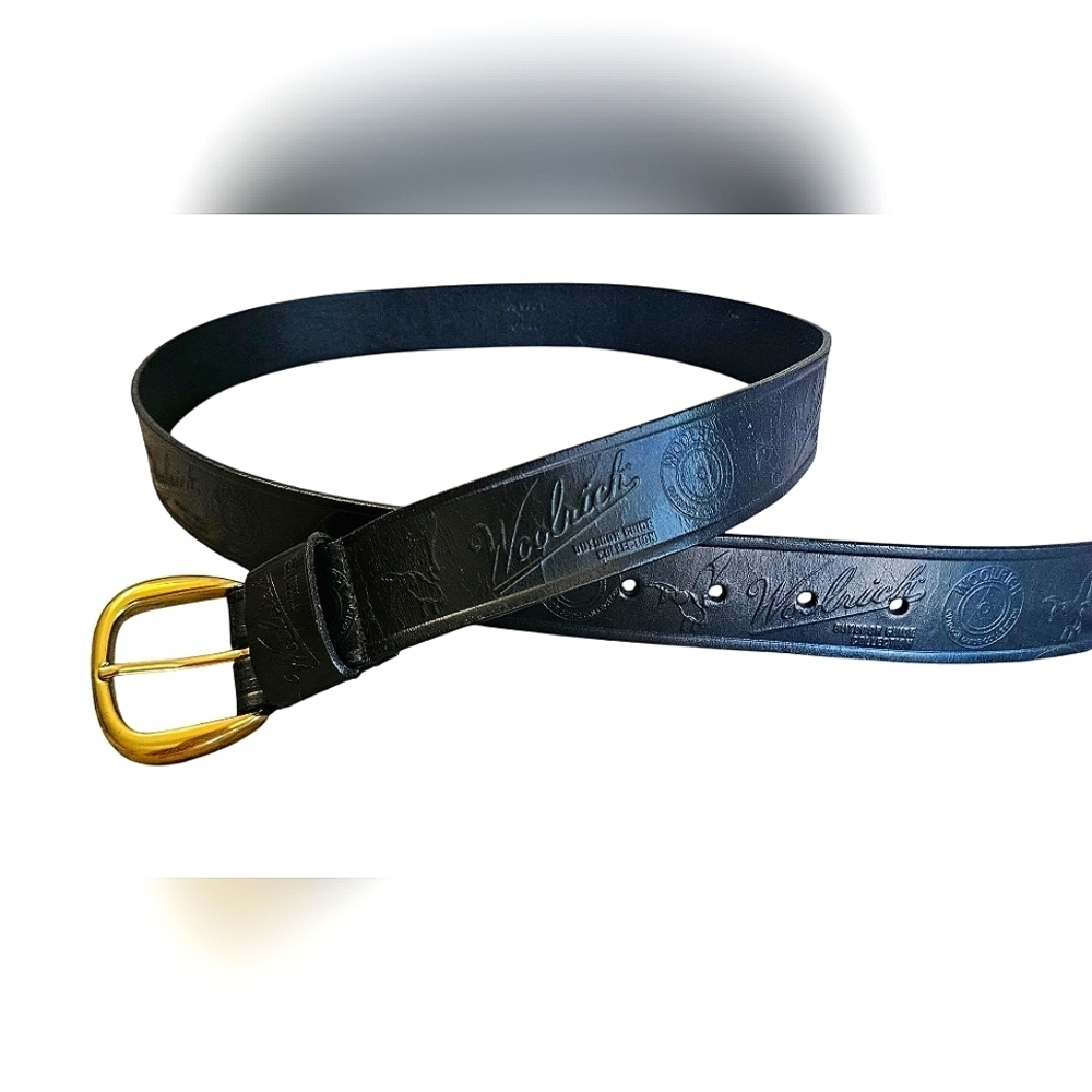 WOOLRICH Outdoor Guide Collection Leather Belt In Black with Gold Buckle.